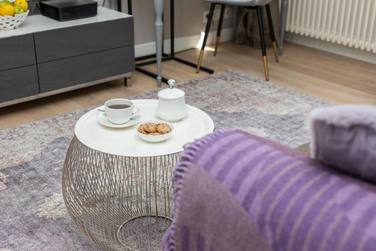 Cosy Nowy Swiat Srodmiescie By Renters Apartment Warschau